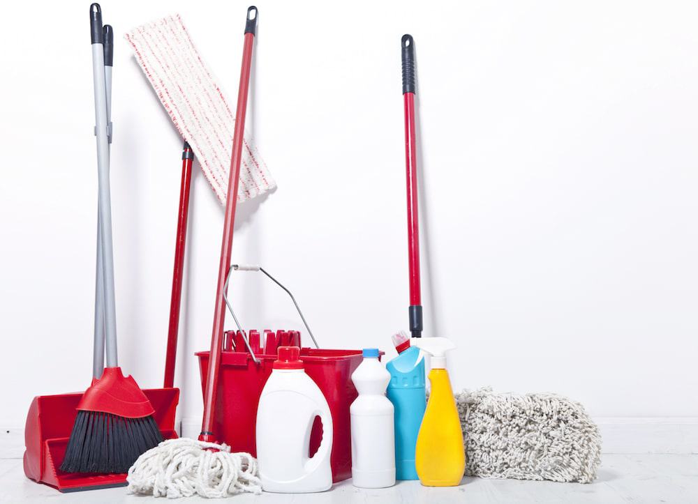 Cleaning supplies مستلزمات التنظيف
